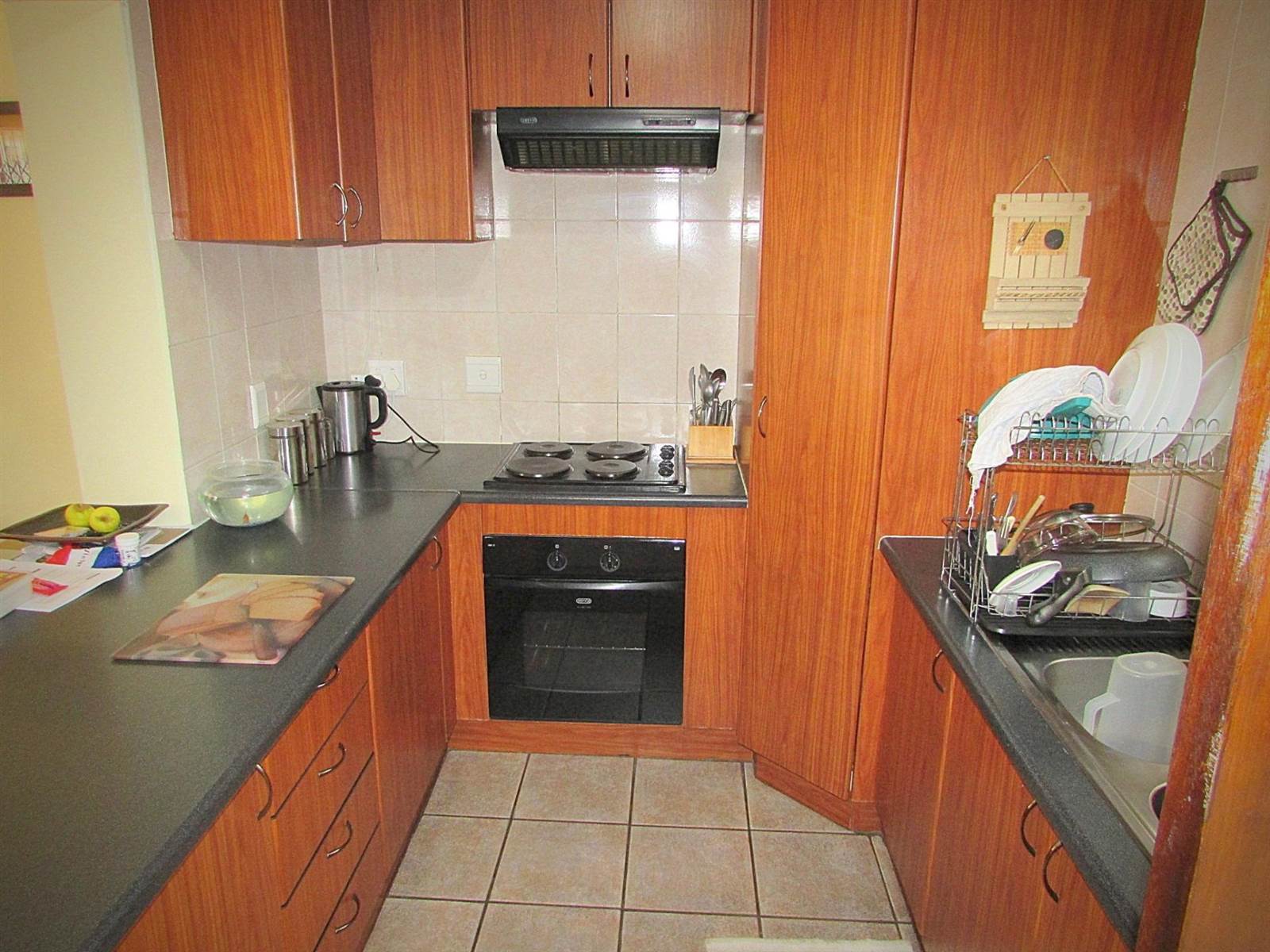 3 Bed Townhouse in Olivedale photo number 8