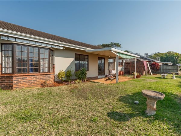 3 Bedroom Townhouse 3 Bedroom Townhouse