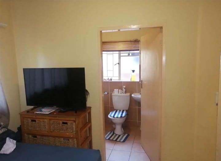 2 Bed Apartment in Amandasig photo number 5