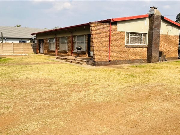 3 Bedroom House 3 Bedroom House