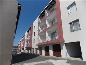 2 Bed Flat in Woodhurst