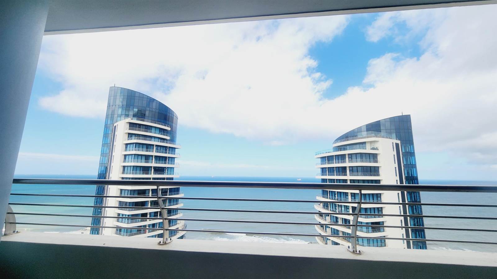 3 Bed Apartment in Umhlanga Rocks photo number 5