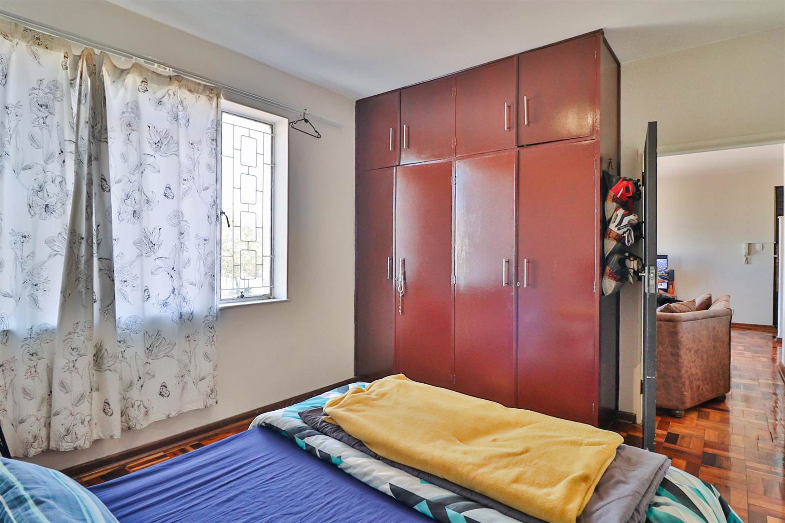1 Bed Apartment in Port Elizabeth Central photo number 6