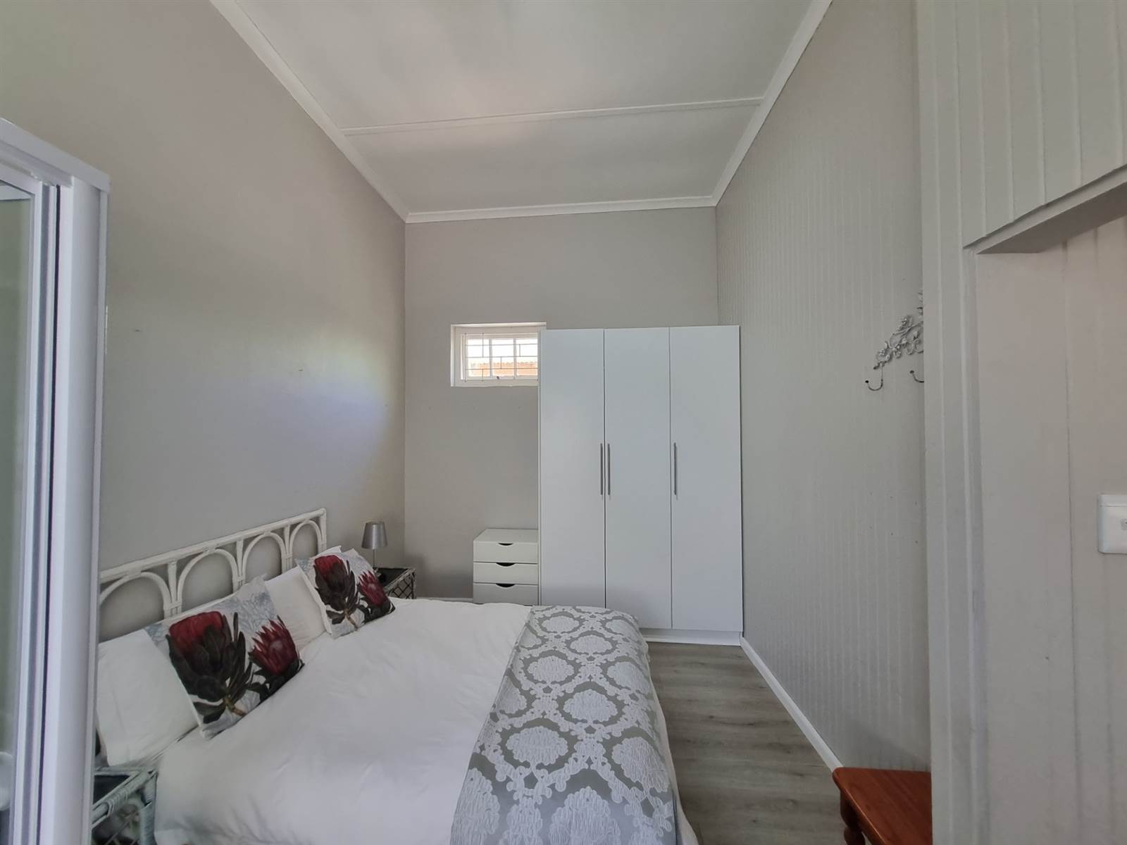 1 Bed Apartment in Swellendam photo number 5