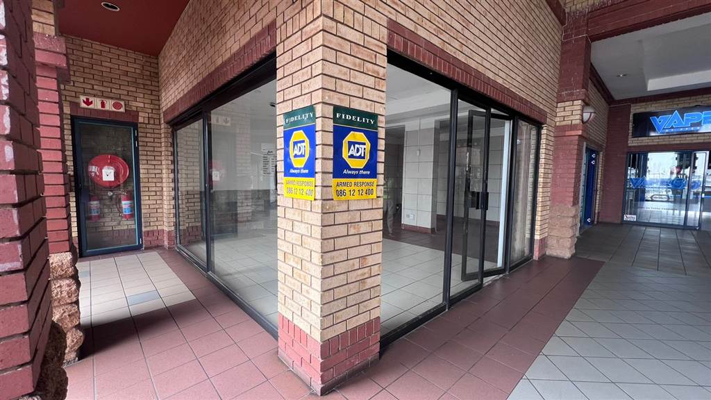 70  m² Commercial space in Krugersdorp Central photo number 4