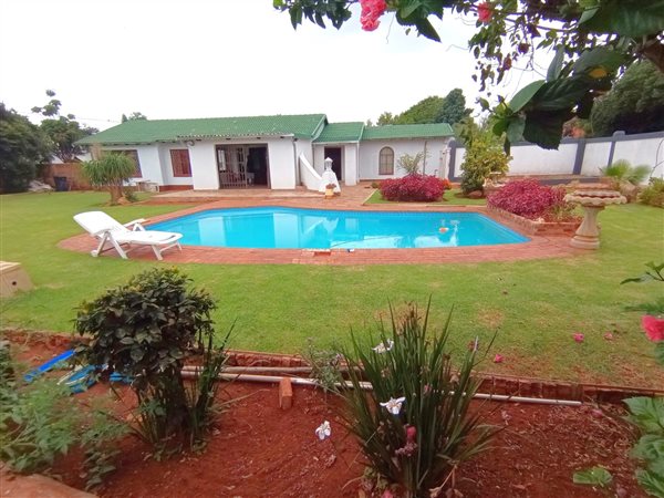 4 Bedroom House 4 Bedroom House