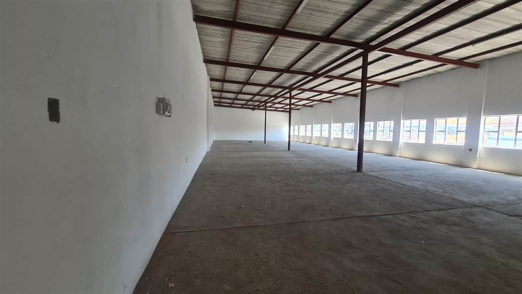200  m² Commercial space in Pretoria Central photo number 8
