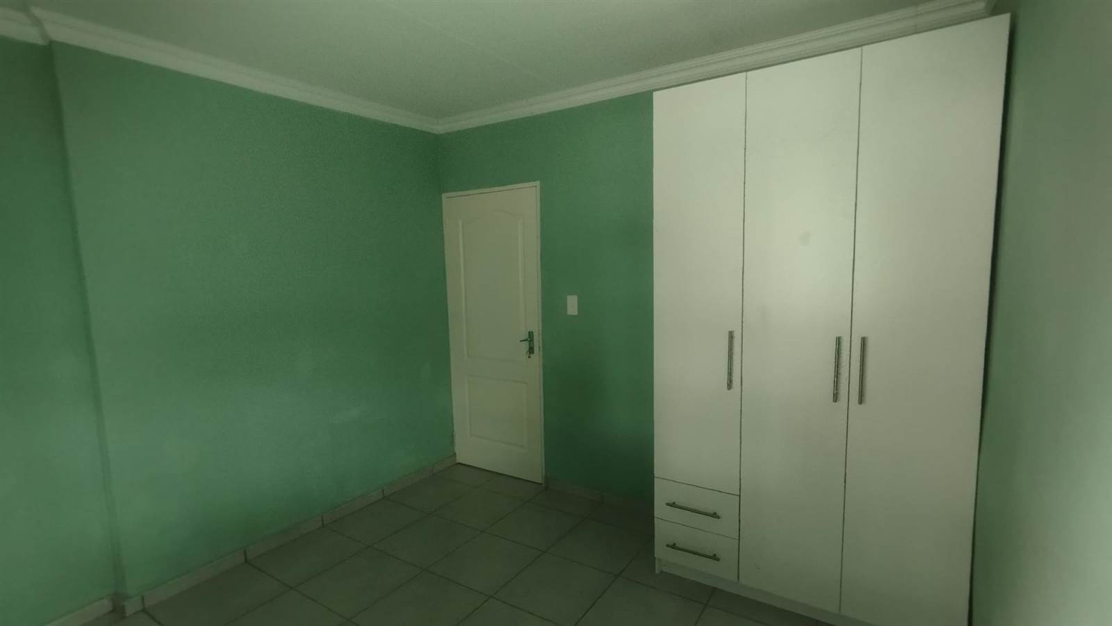 2 Bed House in Northmead photo number 11