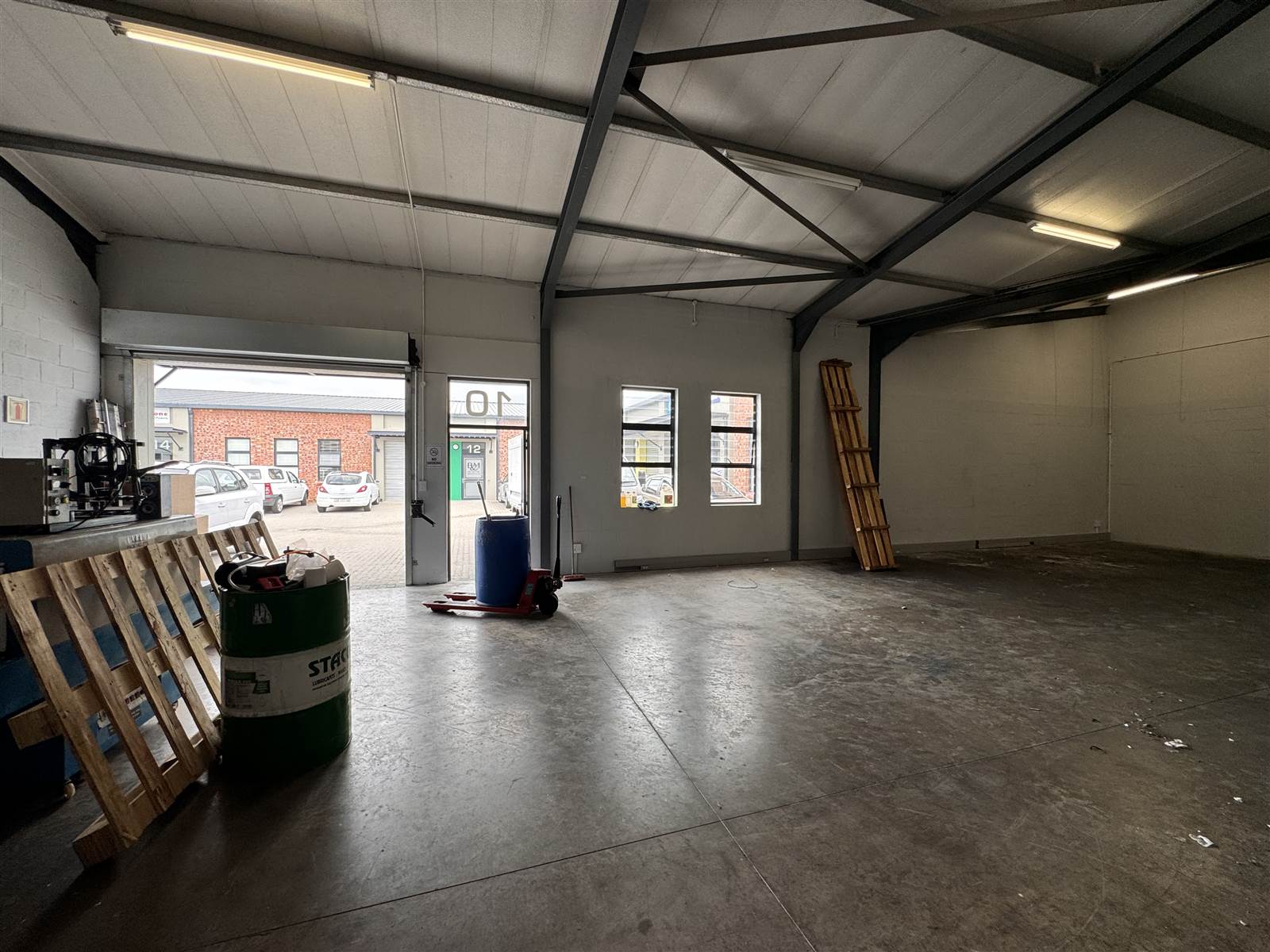 175  m² Commercial space in Ottery photo number 10