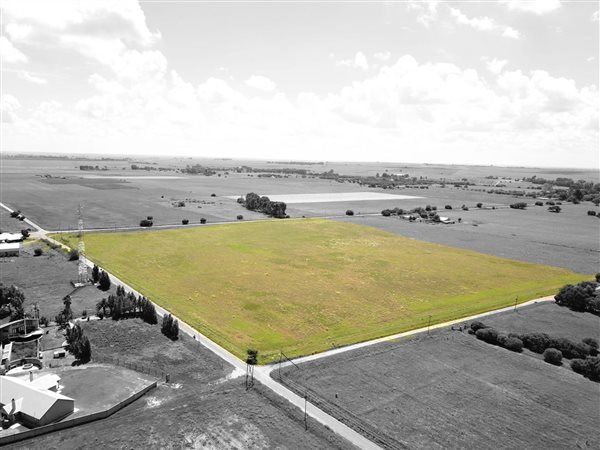 8.6 ha Smallholding 8.6 ha Smallholding