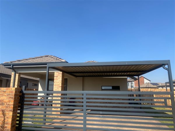 3 Bedroom Townhouse 3 Bedroom Townhouse