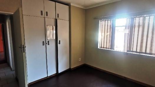 4 Bed House in Modimolle photo number 18