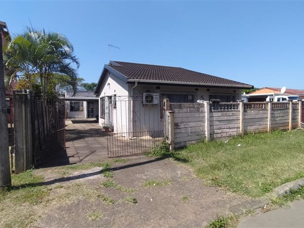 3 Bed House in Whetstone