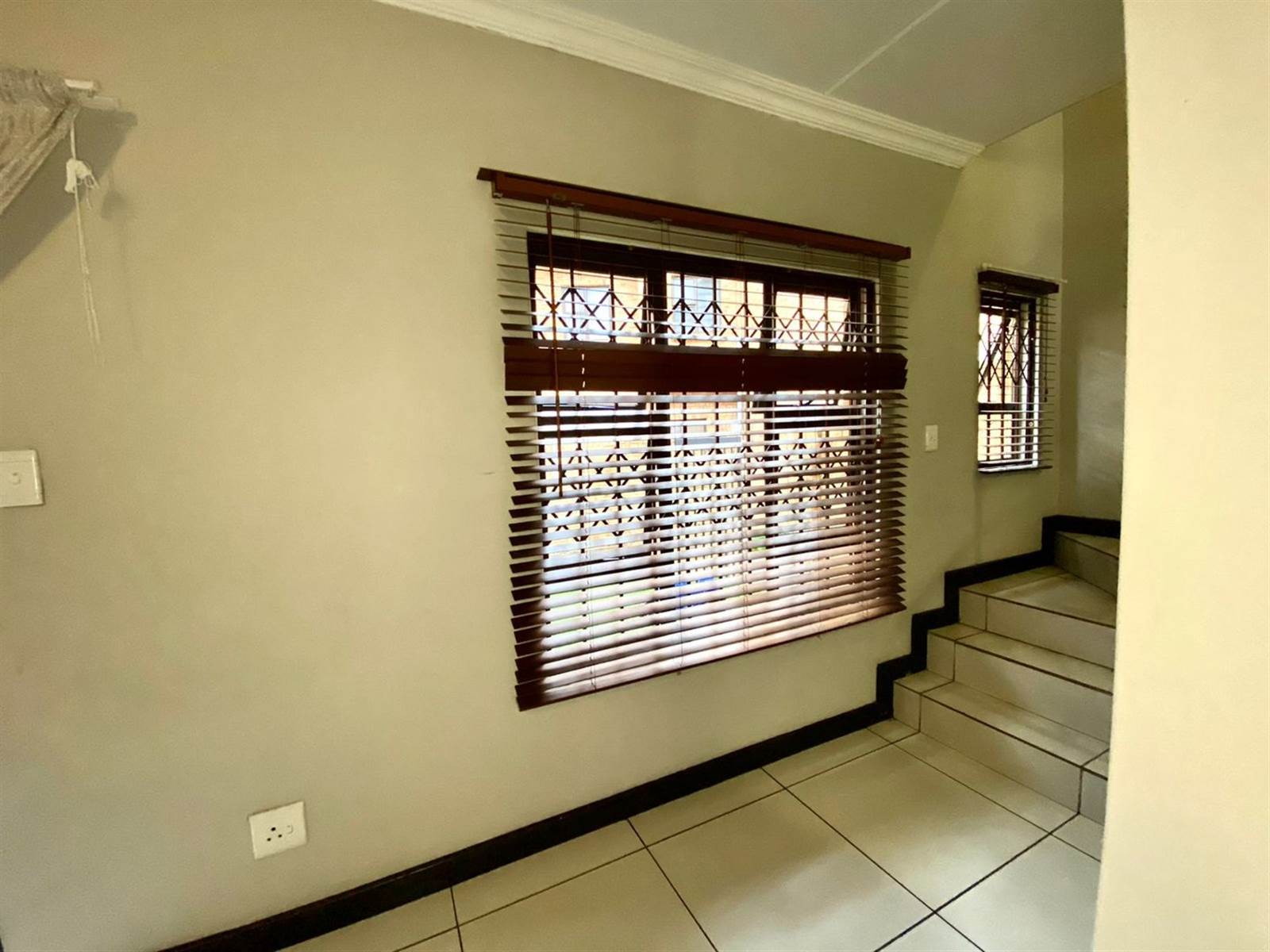 3 Bed Townhouse in Rooihuiskraal North photo number 8