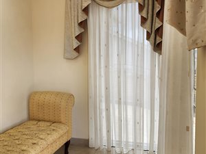 4 Bed House in Mountain Rise