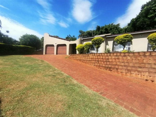 4 Bedroom House 4 Bedroom House