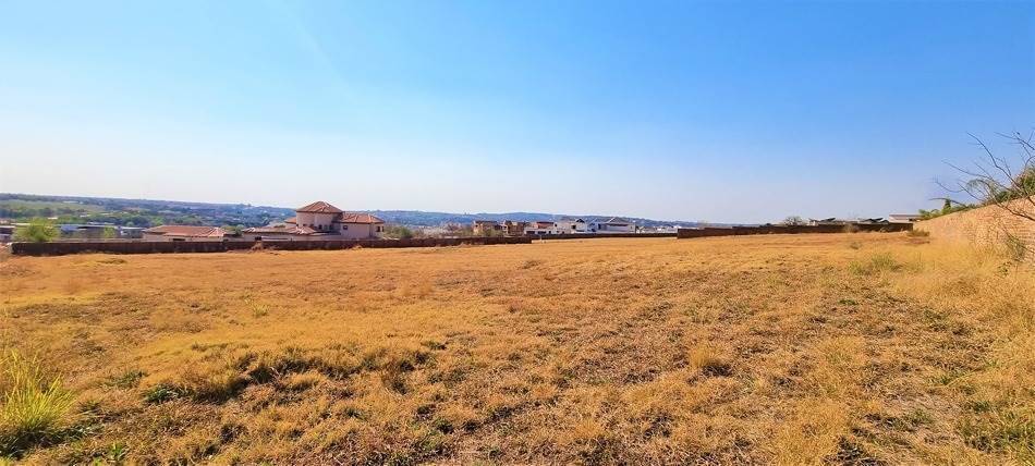 8693 m² Land available in Mooikloof Heights photo number 9