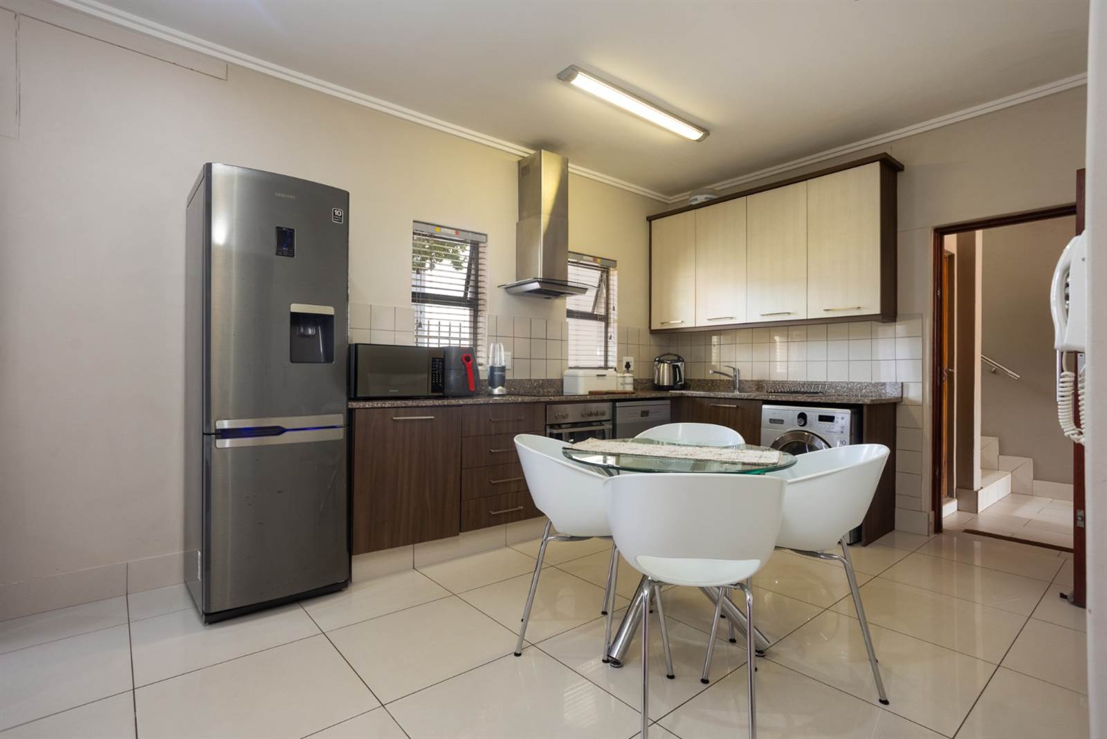 2 Bed Townhouse in Umhlanga Ridge photo number 11