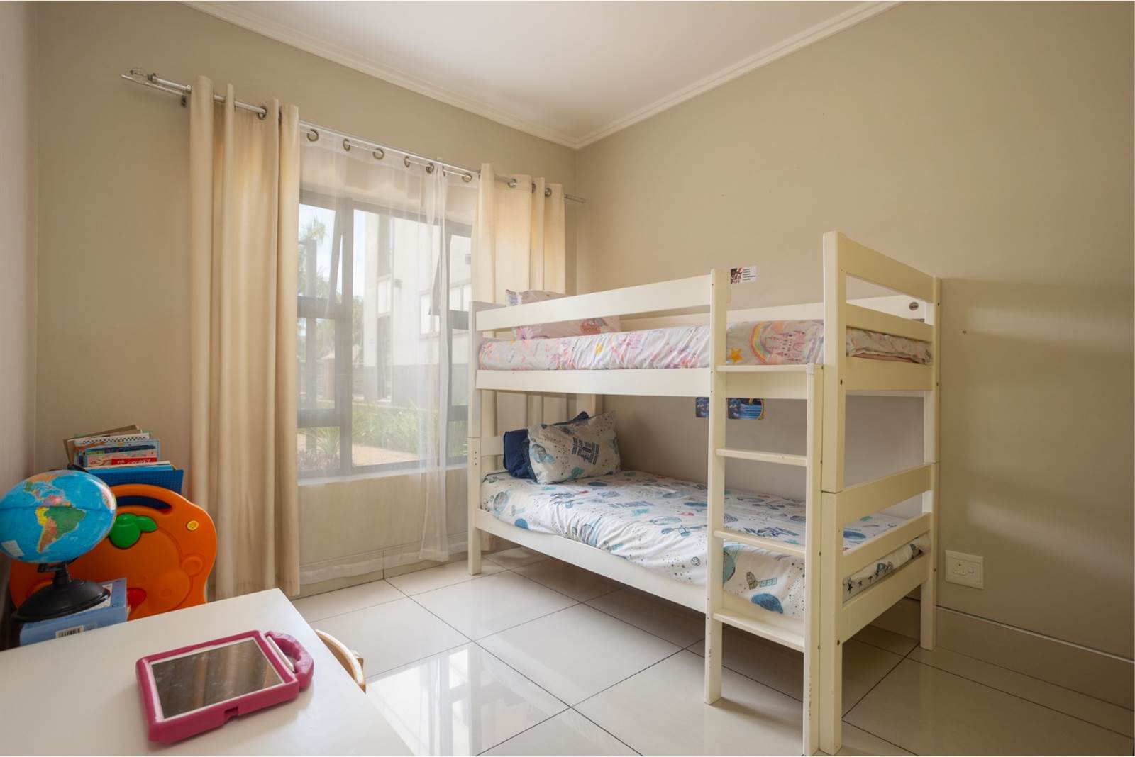 2 Bed Townhouse in Umhlanga Ridge photo number 15