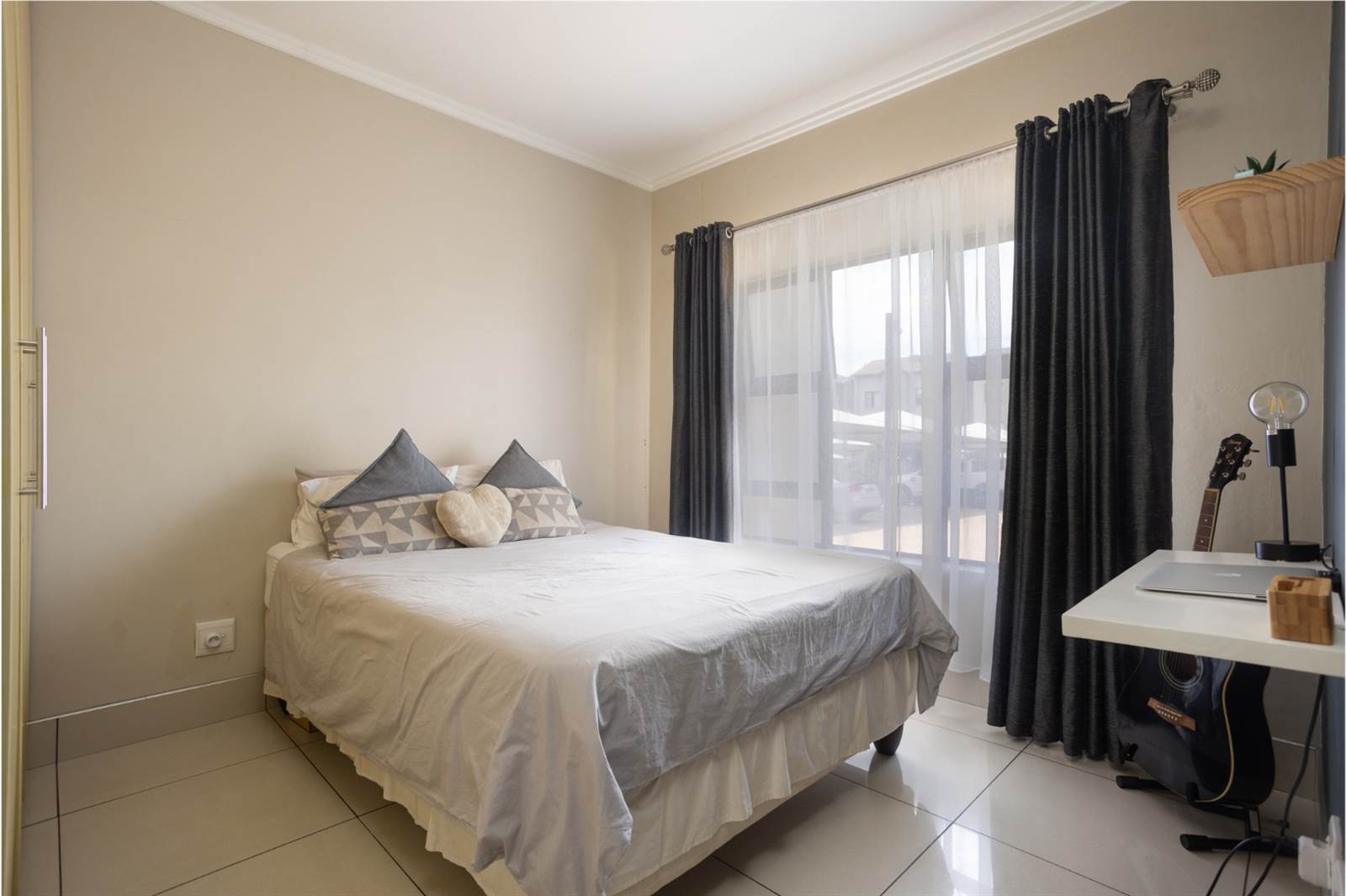 2 Bed Townhouse in Umhlanga Ridge photo number 13