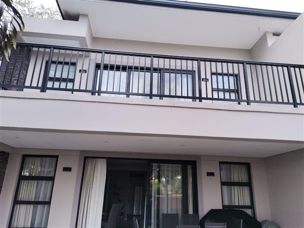 4 Bed Apartment in Mt Edgecombe