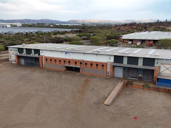 3 500  m² Industrial space