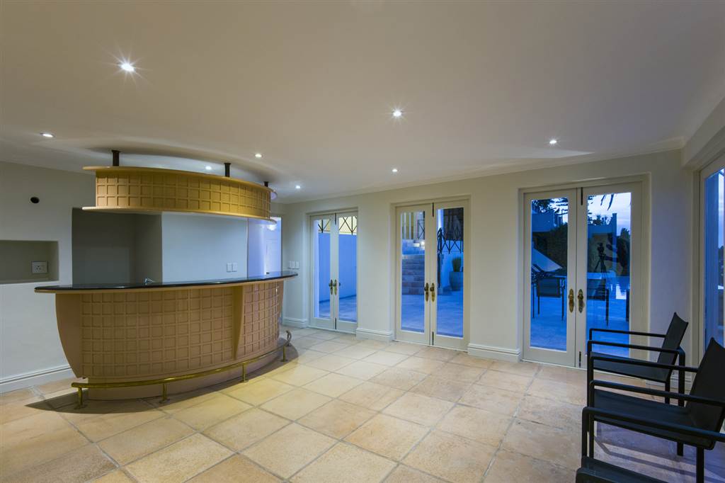4 Bed House in Bantry Bay photo number 24