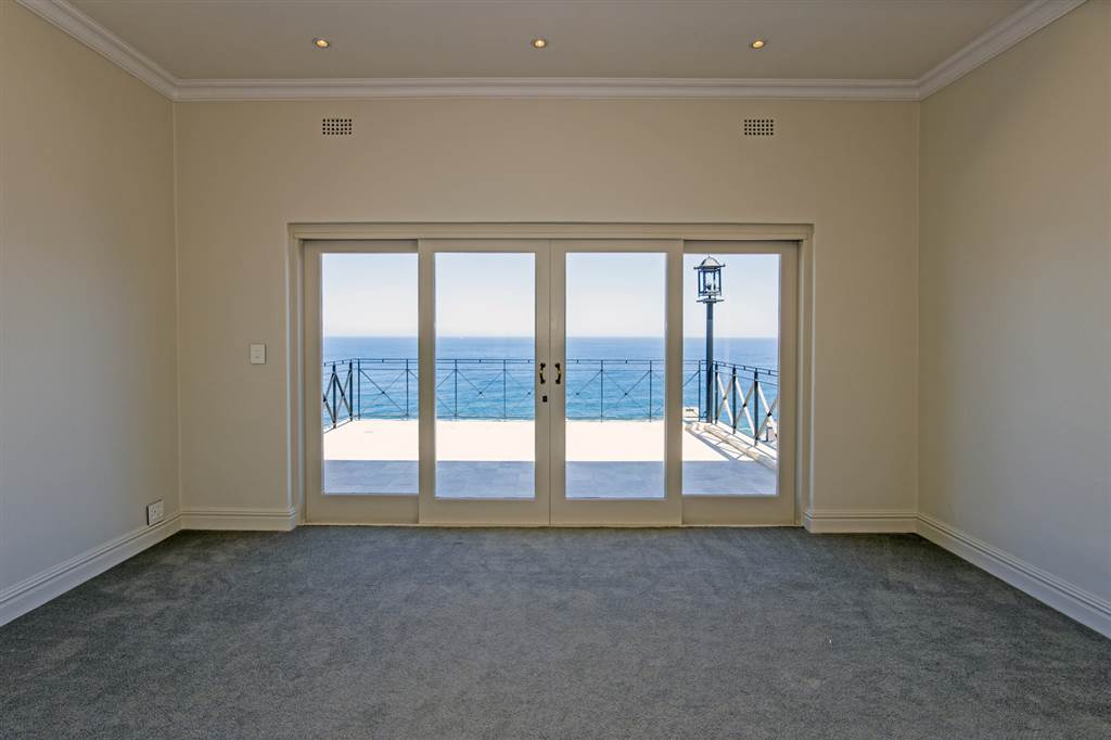 4 Bed House in Bantry Bay photo number 14