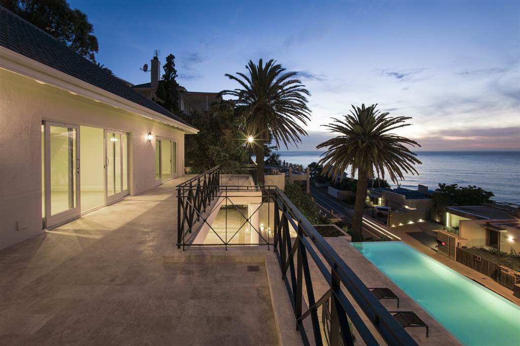 4 Bed House in Bantry Bay photo number 28