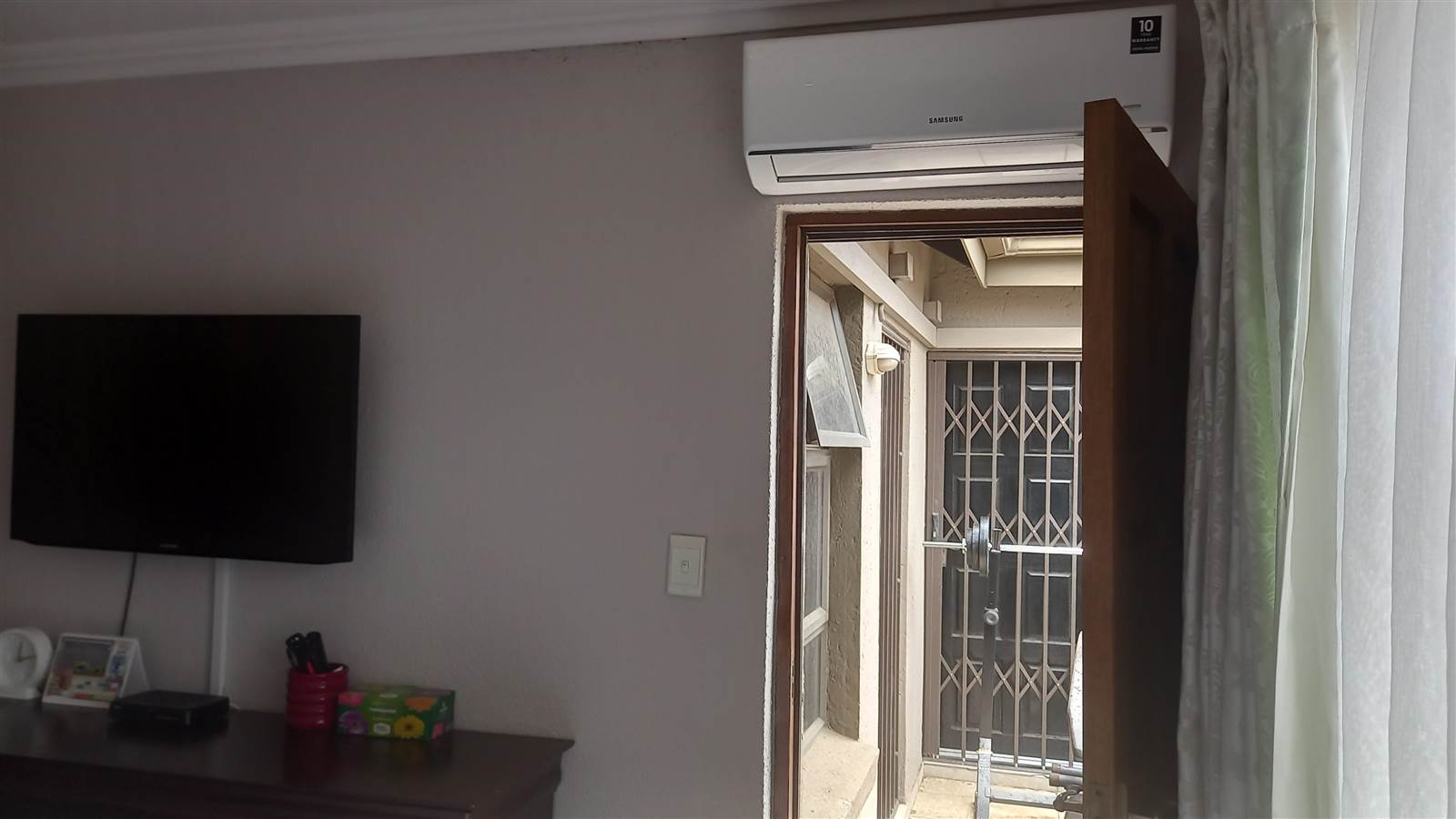 3 Bed Townhouse in Wilgeheuwel photo number 11