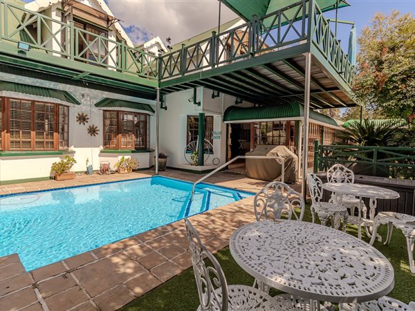 5 Bedroom House