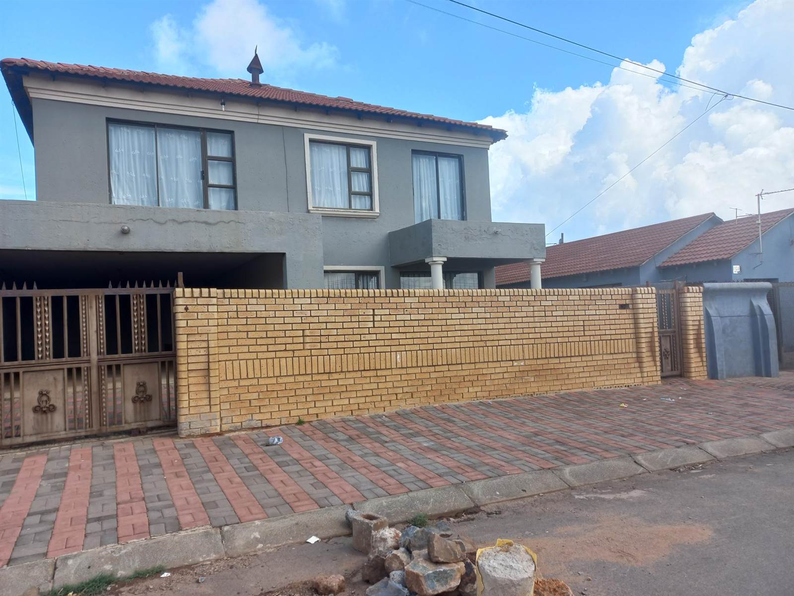 5 Bed House in Dobsonville photo number 17