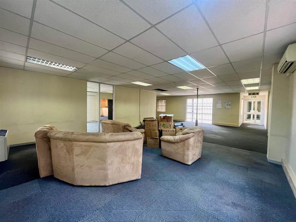 225  m² Office Space in Craighall photo number 8