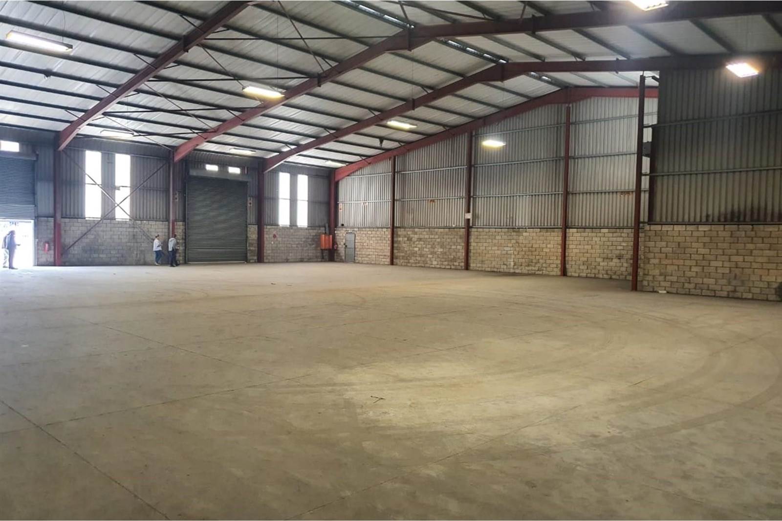 1198  m² Industrial space in Deal Party photo number 4