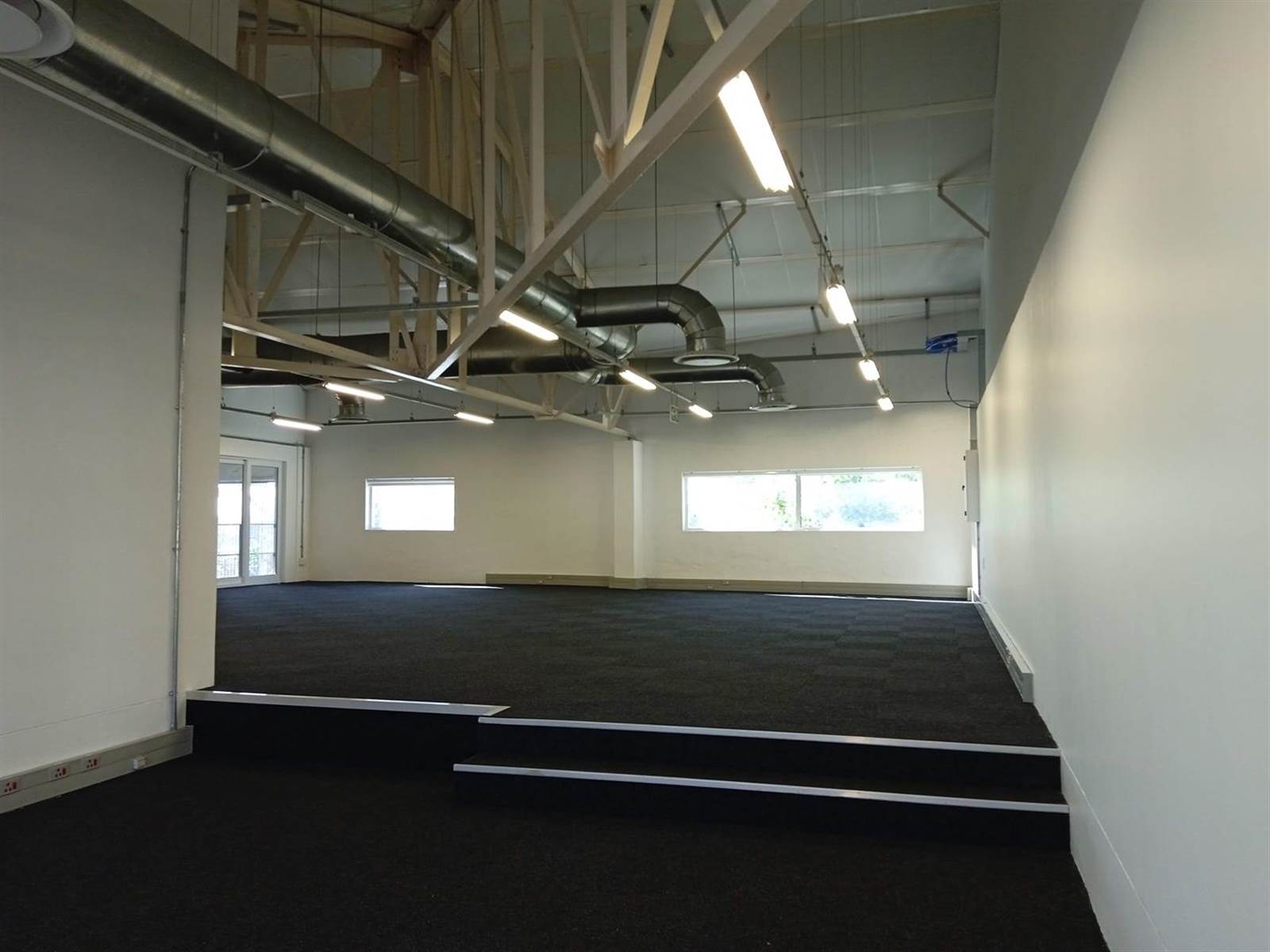 168  m² Office Space in Stamford Hill photo number 6