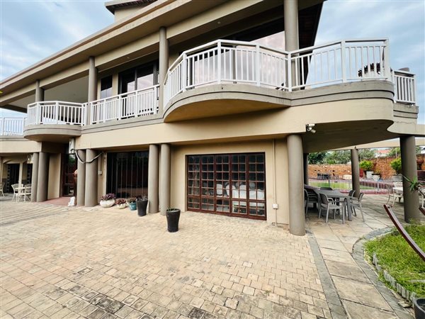 2 Bedroom Apartment 2 Bedroom Apartment