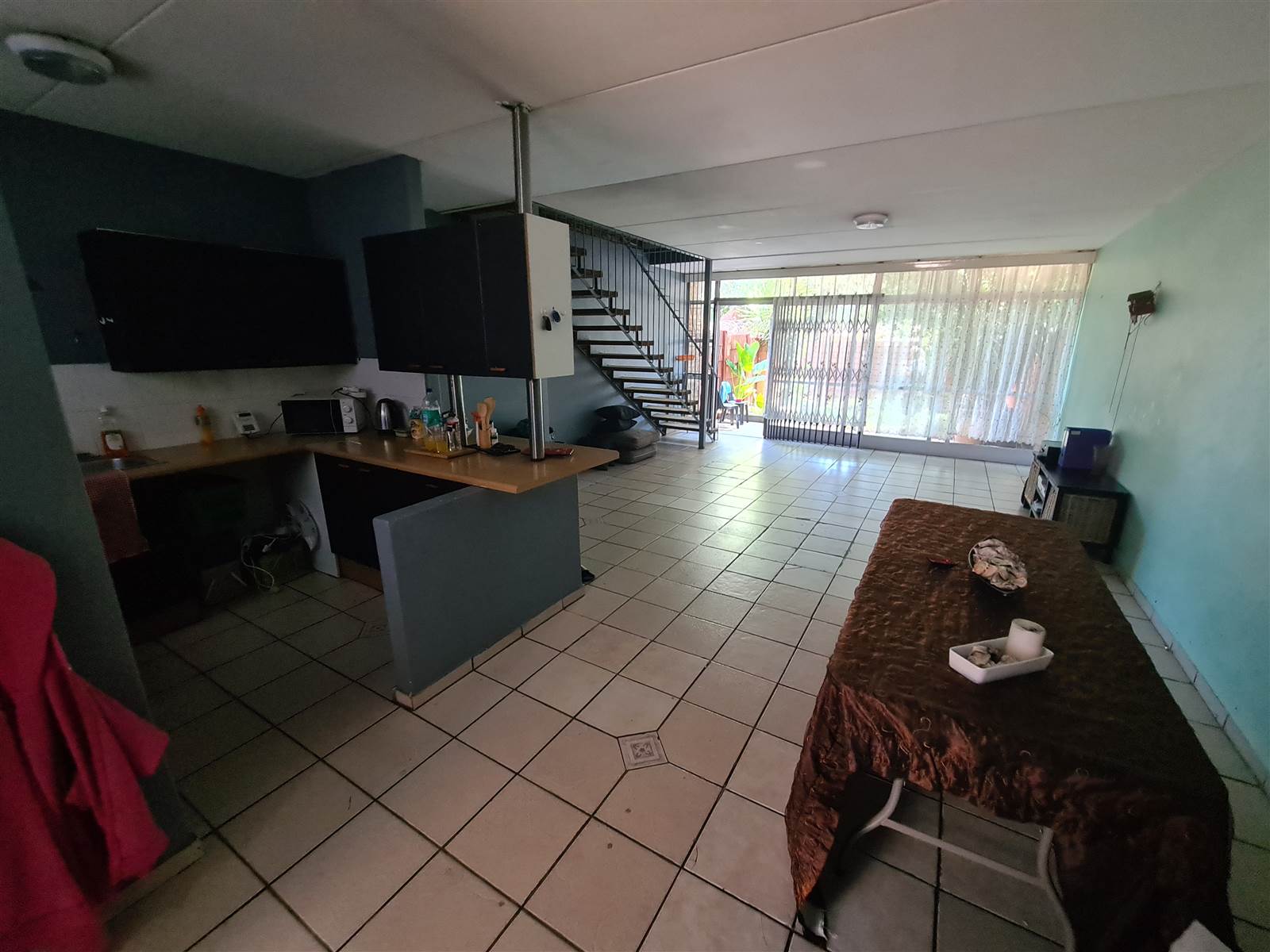2 Bed Apartment in Rietfontein photo number 3