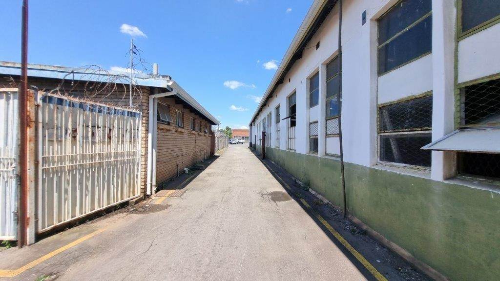 8966  m² Commercial space in Pietermaritzburg Central photo number 8