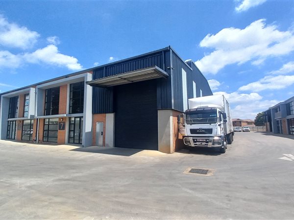 360  m² Industrial space in Brentwood Park