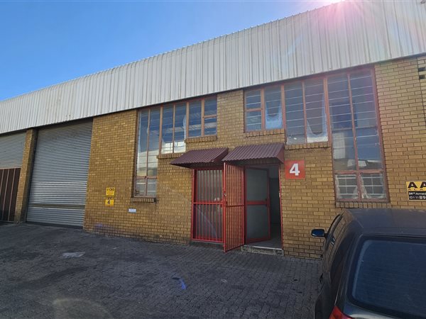 219  m² Industrial space