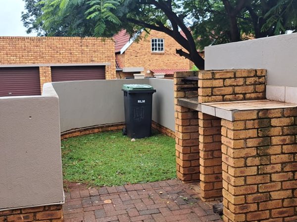 4 Bedroom House 4 Bedroom House