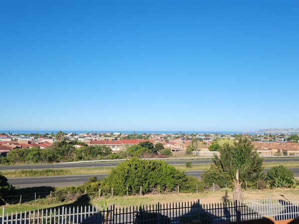 3 Bedroom Townhouse 3 Bedroom Townhouse