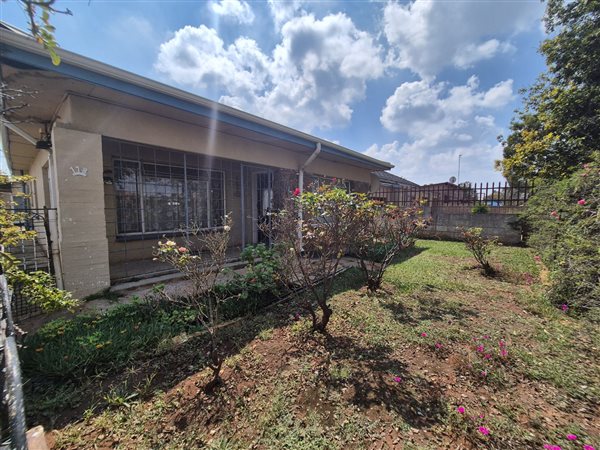 3 Bedroom House 3 Bedroom House