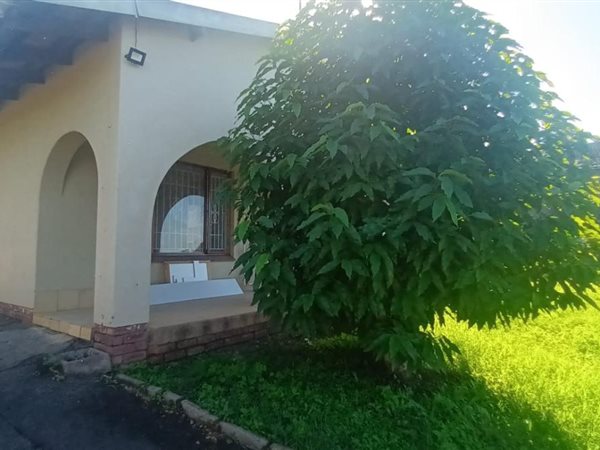4 Bedroom House 4 Bedroom House