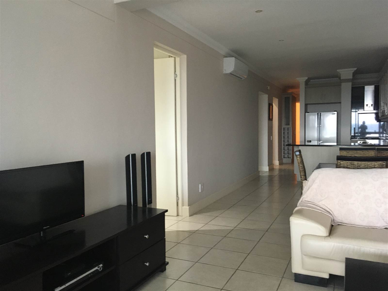 4 Bed Apartment in Uvongo photo number 7