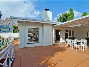 3 Bed House in Parktown North