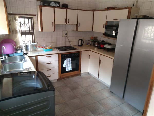 3 Bedroom House 3 Bedroom House