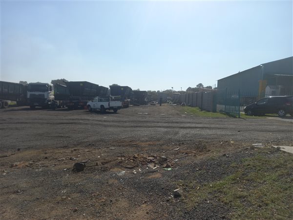 2400  m² Industrial space in Tasbet Park