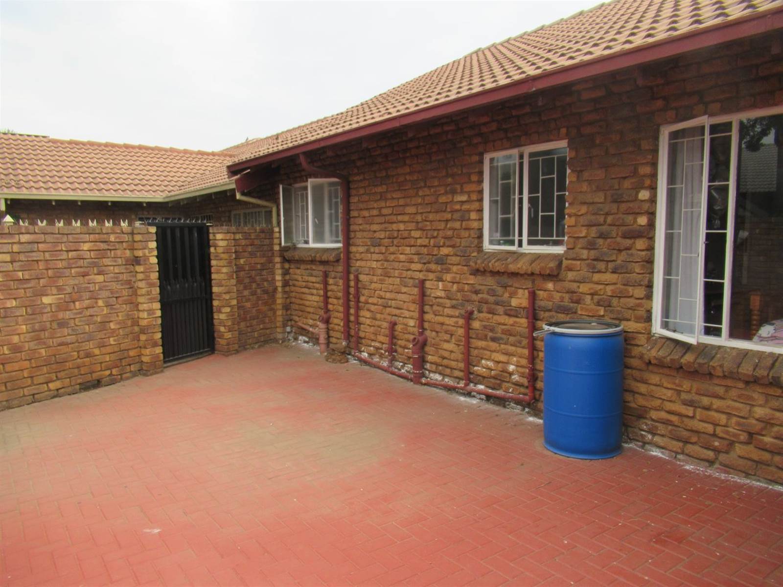 3 Bed House in Rooihuiskraal North photo number 14