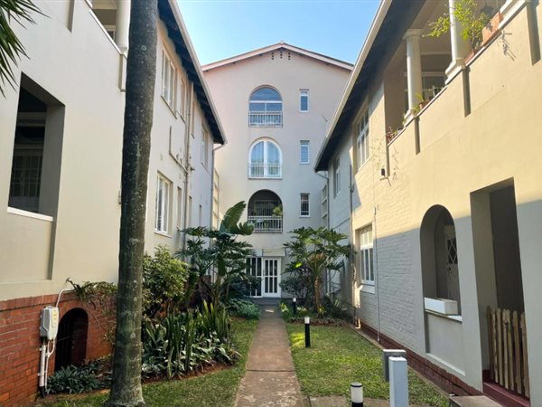 3 Bedroom Flat 3 Bedroom Flat